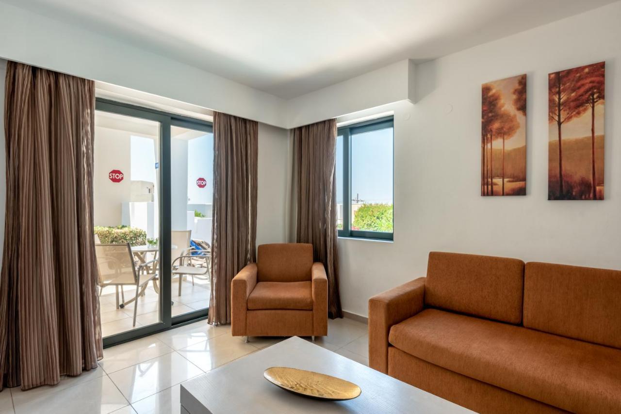 Mediterraneo Hotel Hersonissos  Ngoại thất bức ảnh