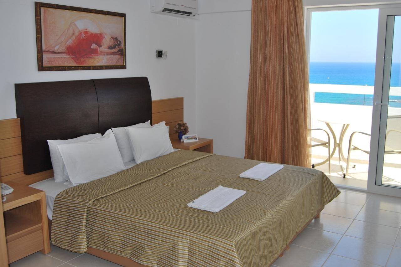 Mediterraneo Hotel Hersonissos  Ngoại thất bức ảnh